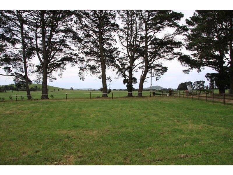 2081 Werona-Kingston Road, Blampied VIC 3364