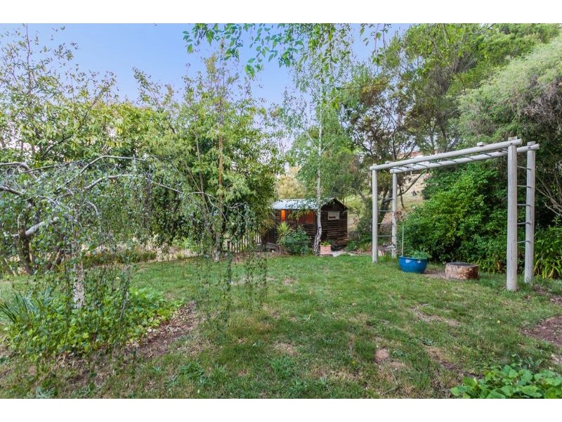 25 Langdon Court, Daylesford VIC 3460