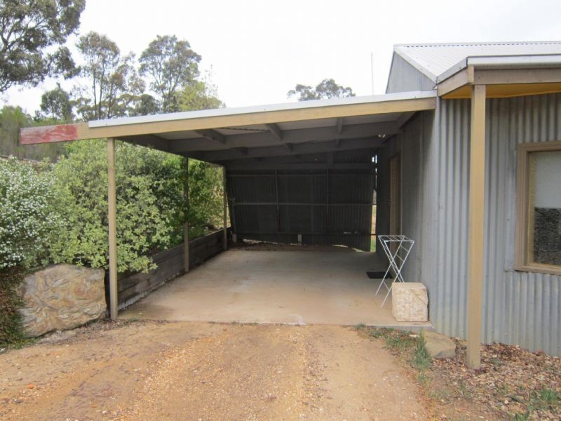 Tanderra/128A Ajax Road, Hepburn Springs VIC 3461