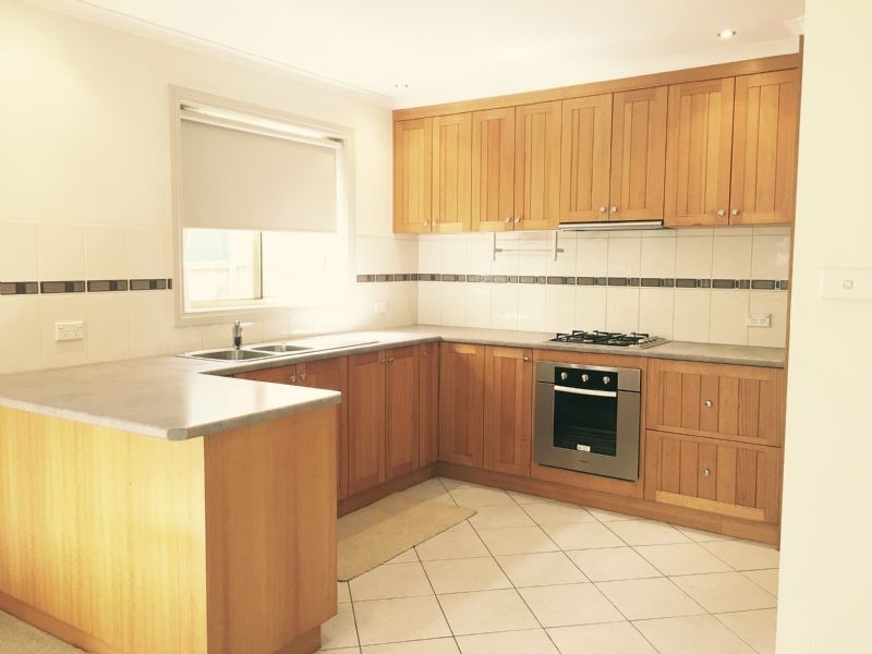 2/130 Raglan Street, Daylesford VIC 3460