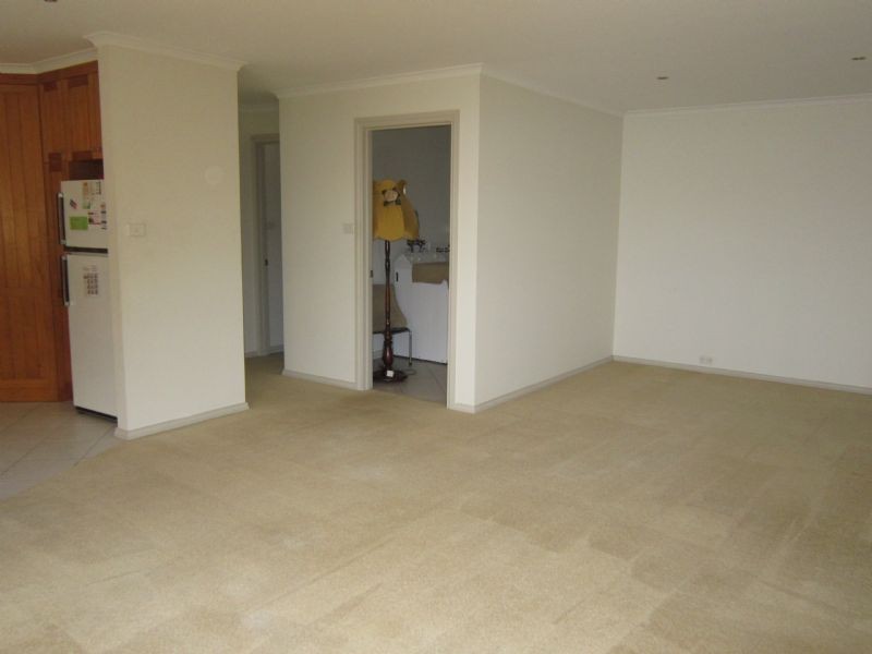 2/130 Raglan Street, Daylesford VIC 3460