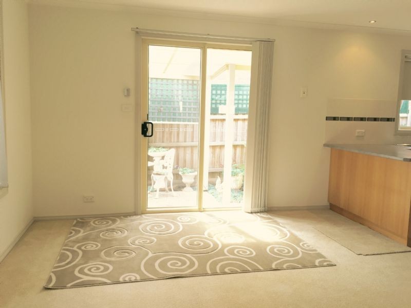 2/130 Raglan Street, Daylesford VIC 3460