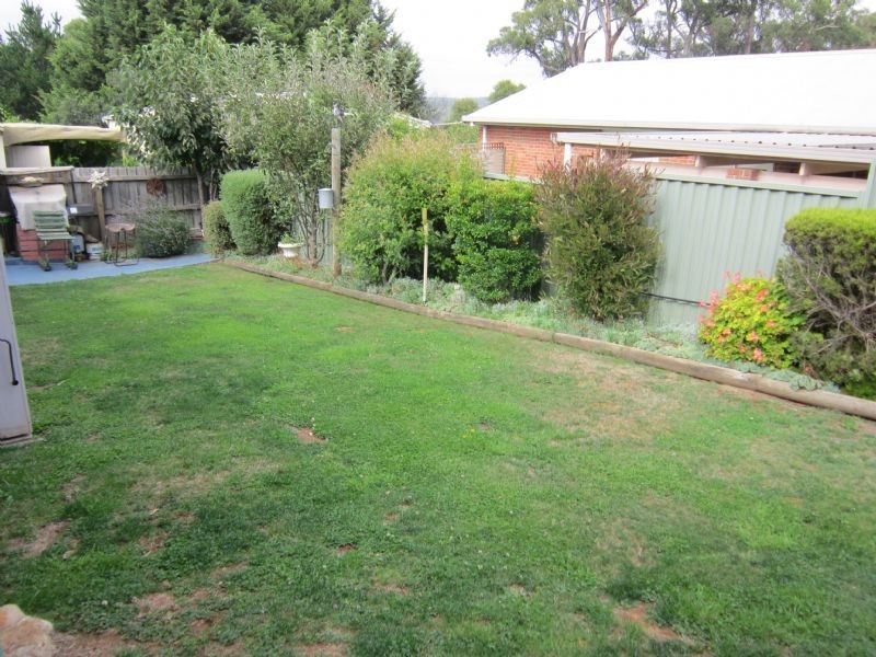 2/130 Raglan Street, Daylesford VIC 3460