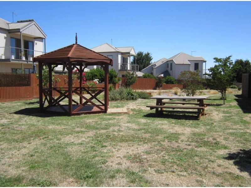 1/34 Smith Street, Daylesford VIC 3460