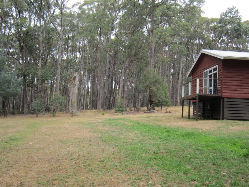 105 Kangaroo Drive, Coomoora VIC 3461