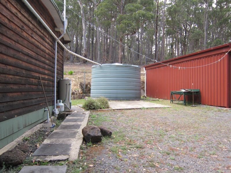 215 Whitegum Drive, Daylesford VIC 3460