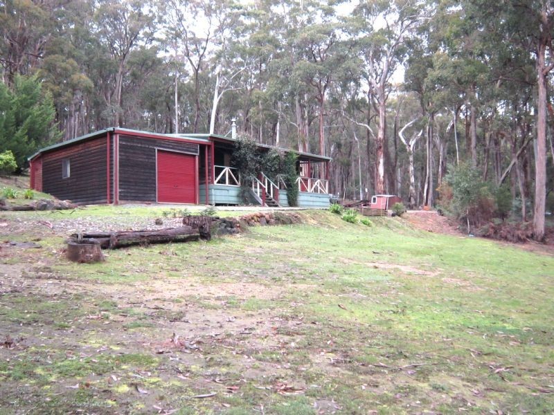 215 Whitegum Drive, Daylesford VIC 3460