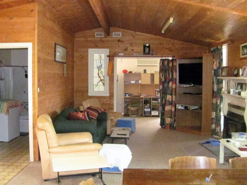 14 Monash Street, Newstead VIC 3462