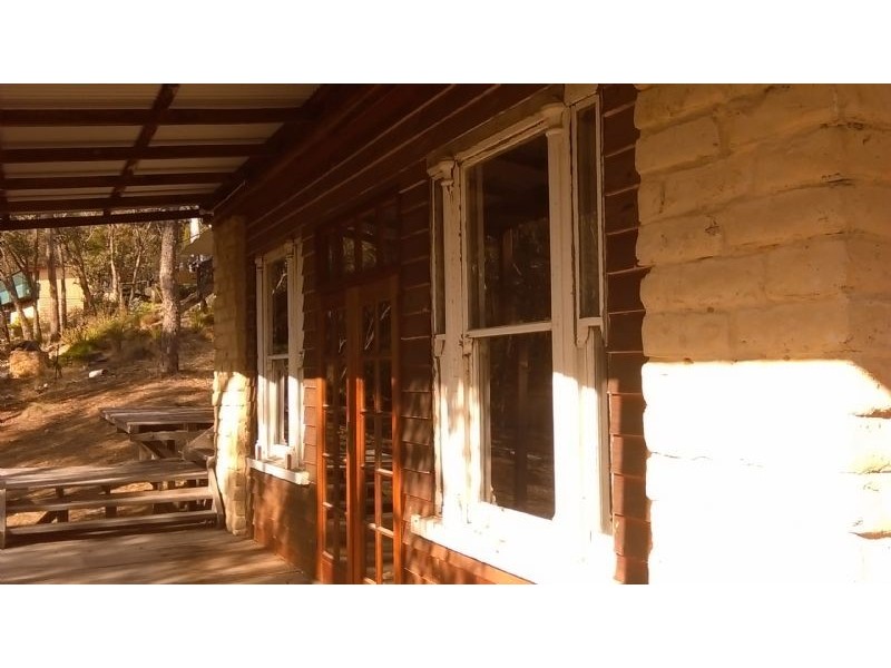 20 Forest Avenue,, Hepburn Springs VIC 3461