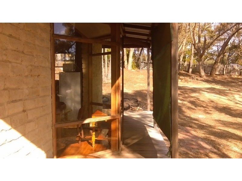 20 Forest Avenue,, Hepburn Springs VIC 3461