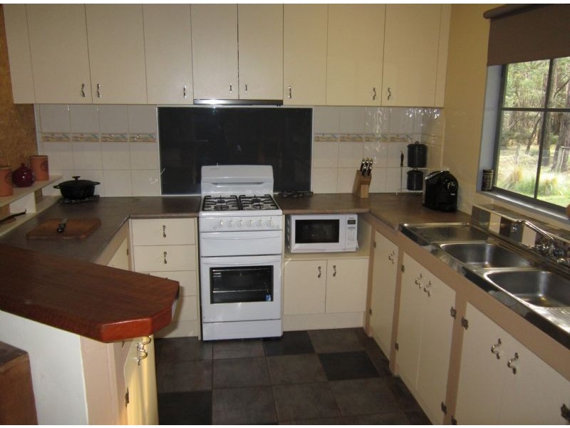 64 Dickersons Lane, Daylesford VIC 3460