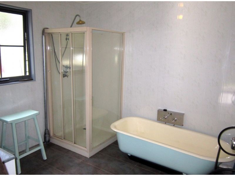 64 Dickersons Lane, Daylesford VIC 3460