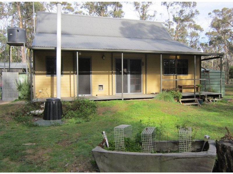 64 Dickersons Lane, Daylesford VIC 3460
