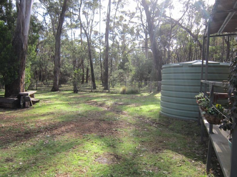 64 Dickersons Lane, Daylesford VIC 3460