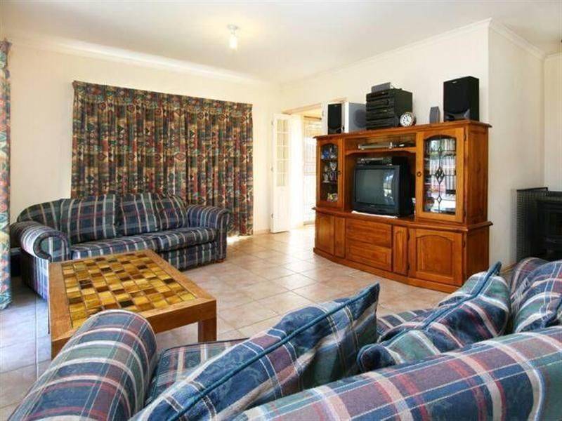 26 Davies Street, Safety Beach VIC 3936