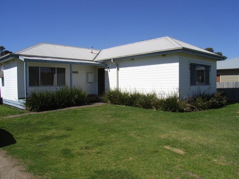 15 Victoria Crescent, Safety Beach VIC 3936