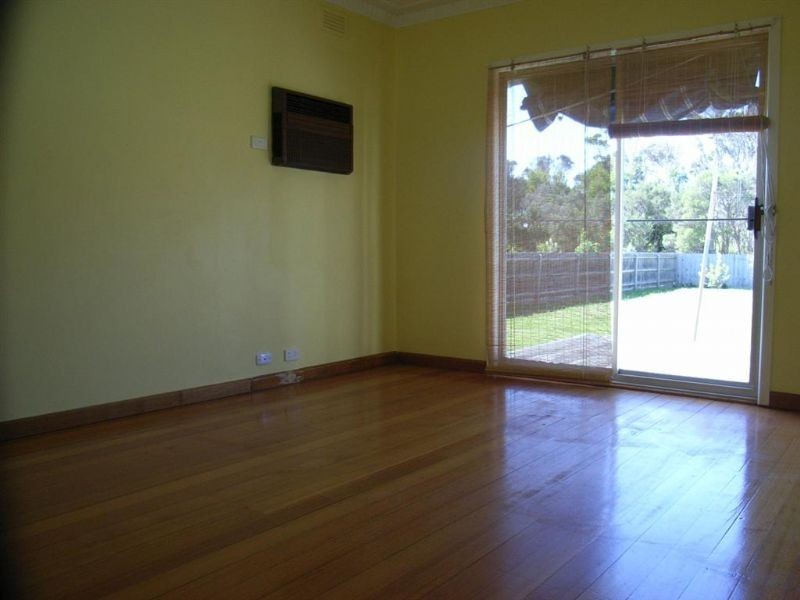 15 Victoria Crescent, Safety Beach VIC 3936