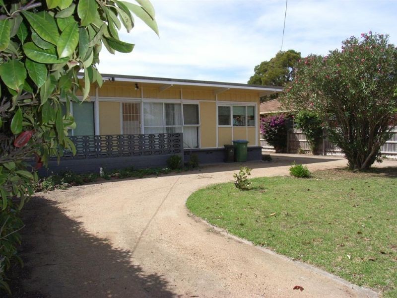 9 Knott Street, Safety Beach VIC 3936