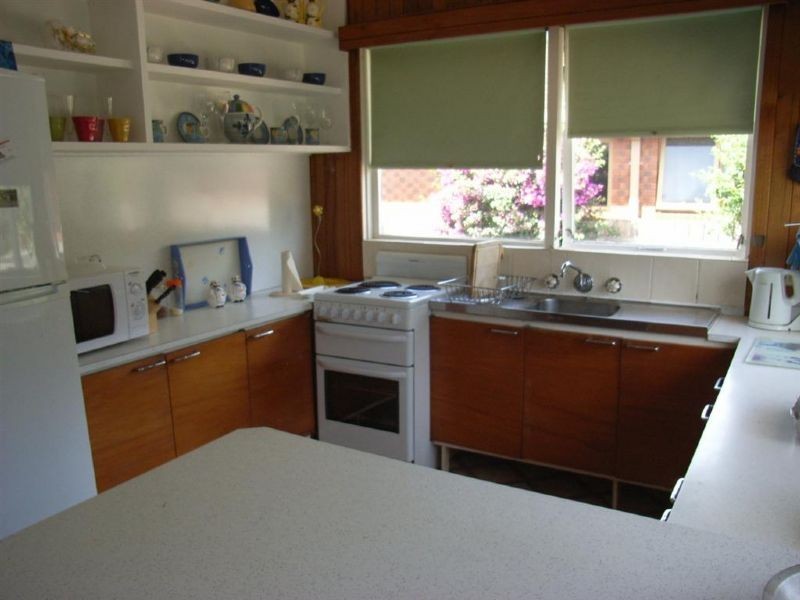 9 Knott Street, Safety Beach VIC 3936