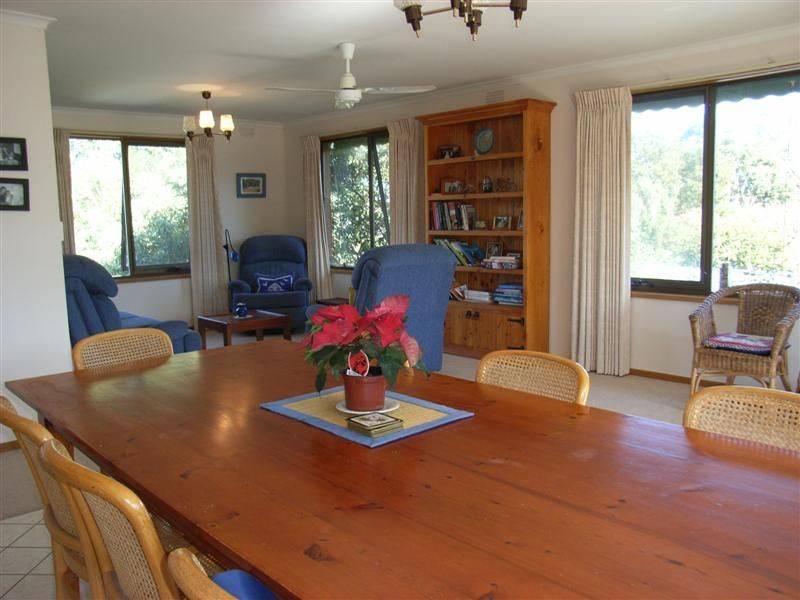 10 Knott Street, Safety Beach VIC 3936