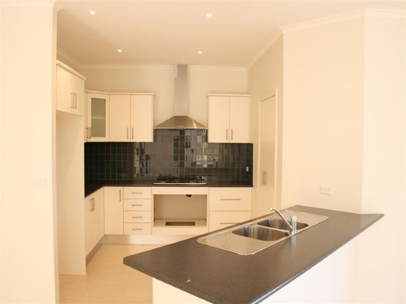 11 Mary Street, Safety Beach VIC 3936