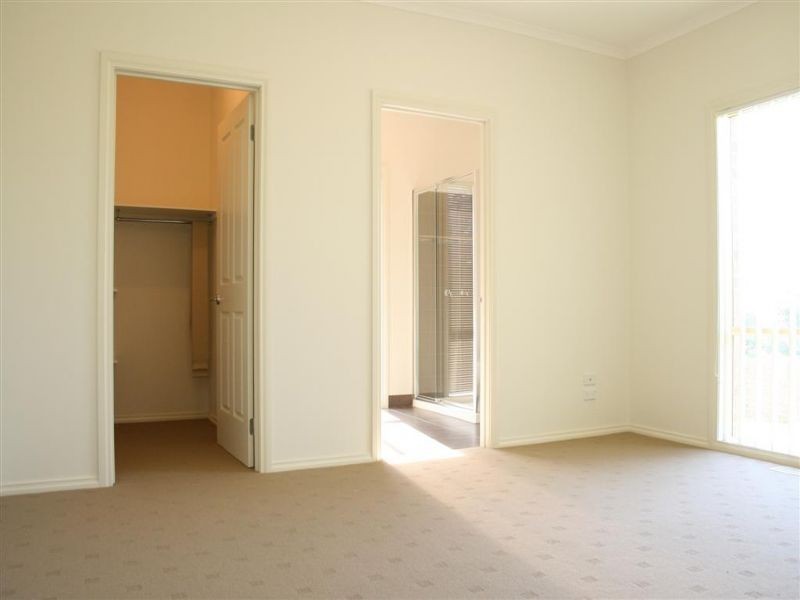 11 Mary Street, Safety Beach VIC 3936