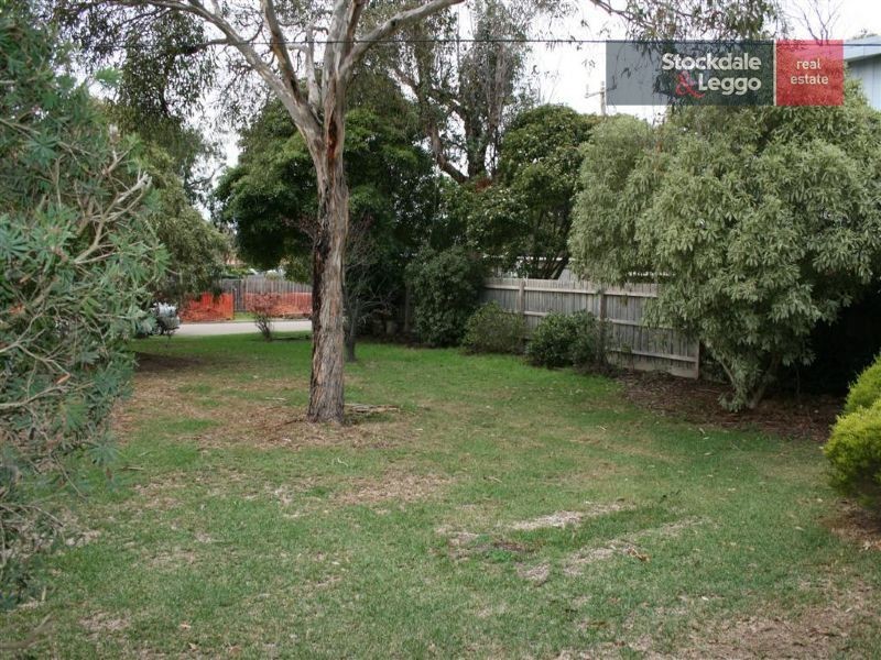 91 Seaview Avenue, Safety Beach VIC 3936