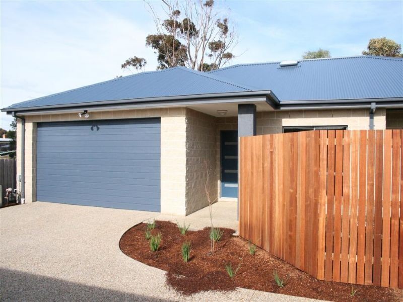 2/30 Tonkin Street, Safety Beach VIC 3936