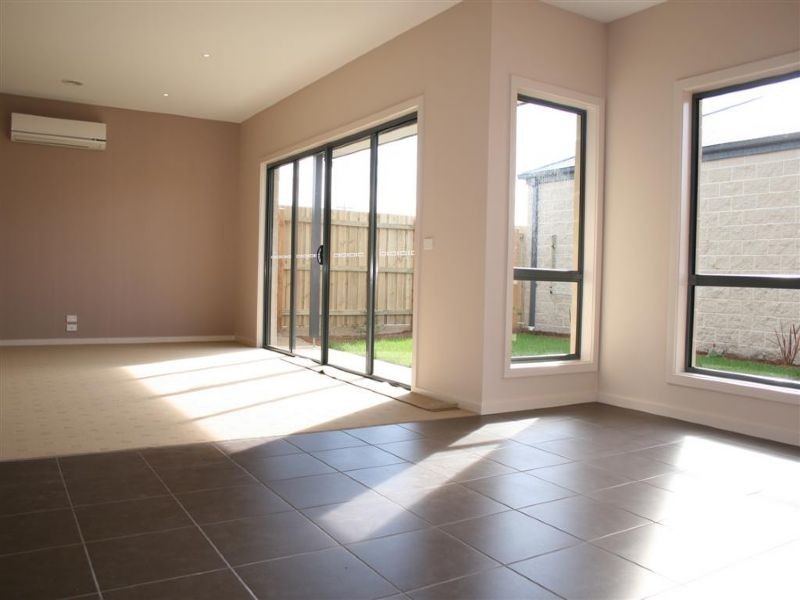 2/30 Tonkin Street, Safety Beach VIC 3936