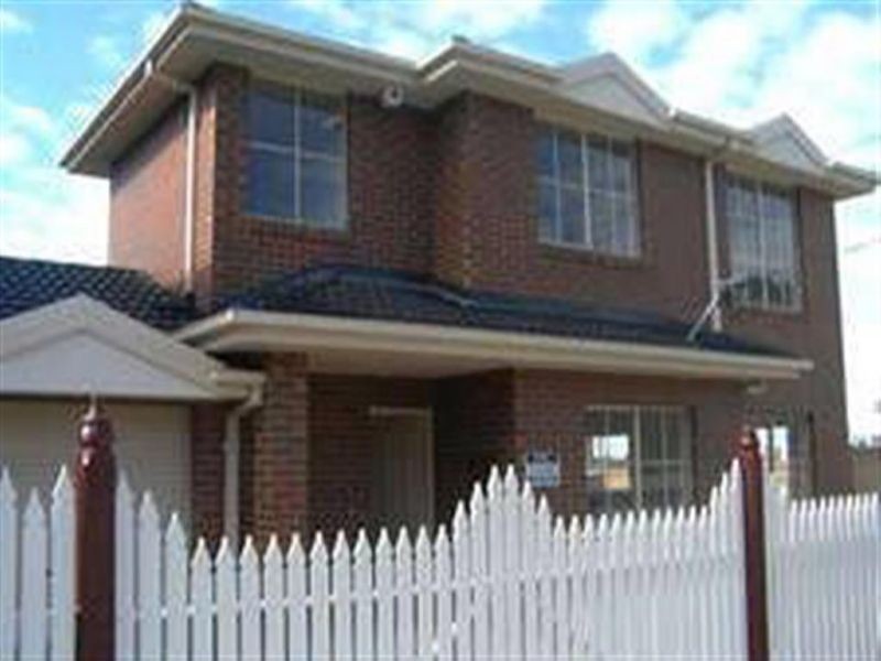 2A Watson Avenue, Dromana VIC 3936