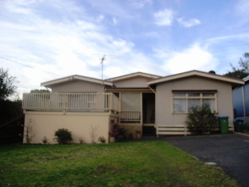 33 Foothills Avenue, Mccrae VIC 3938