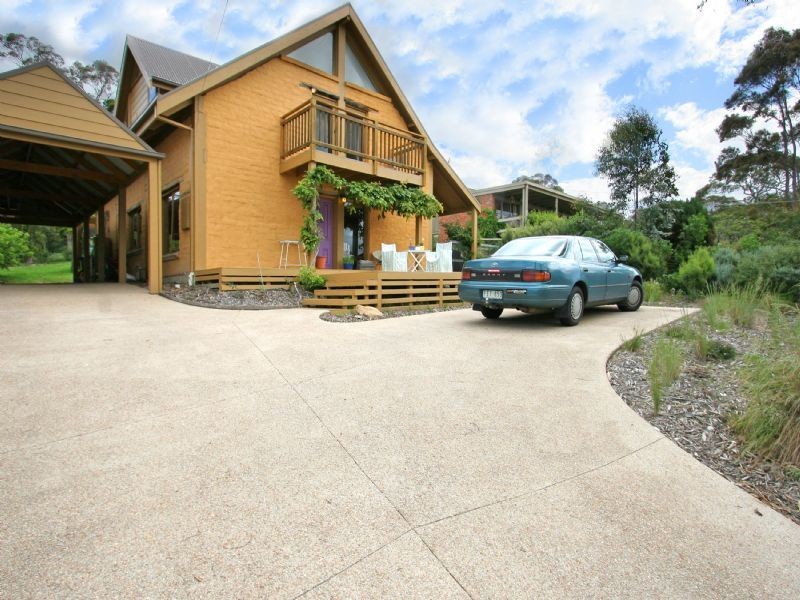 8 Weymouth Drive, Dromana VIC 3936