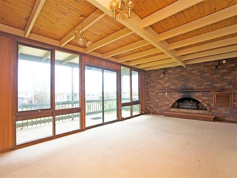 9 Thurloo Drive, Safety Beach VIC 3936