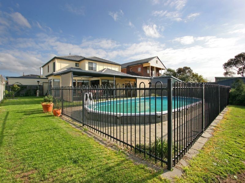 53 Anthony Street, Safety Beach VIC 3936