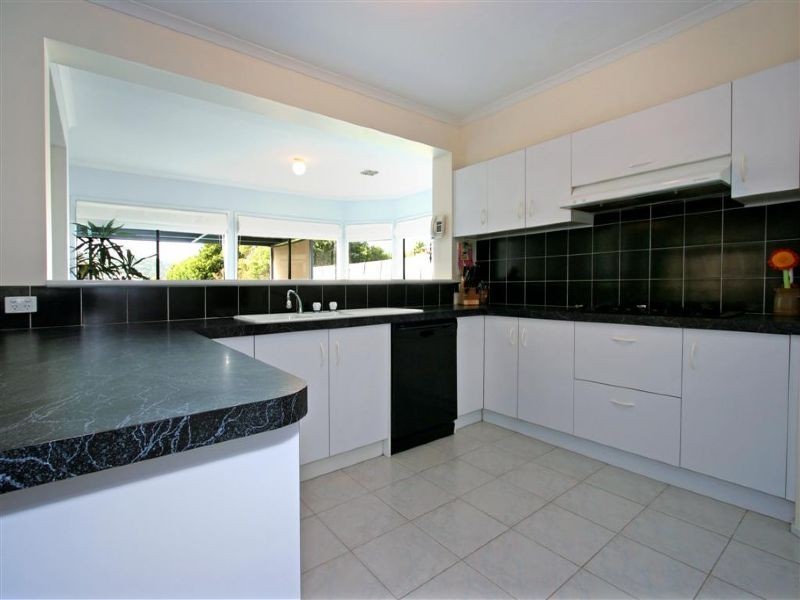 53 Coveside Avenue, Safety Beach VIC 3936