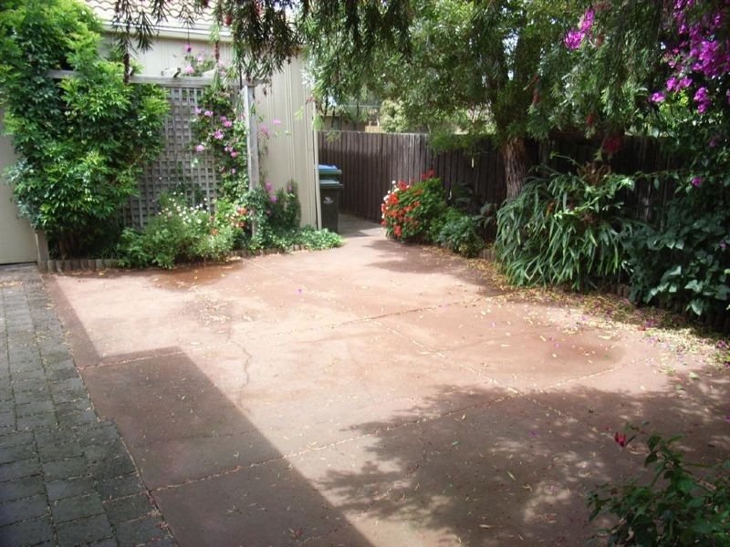 81 Seaview Avenue, Safety Beach VIC 3936