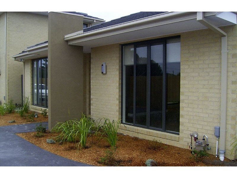 2/10 Frank Street, Safety Beach VIC 3936