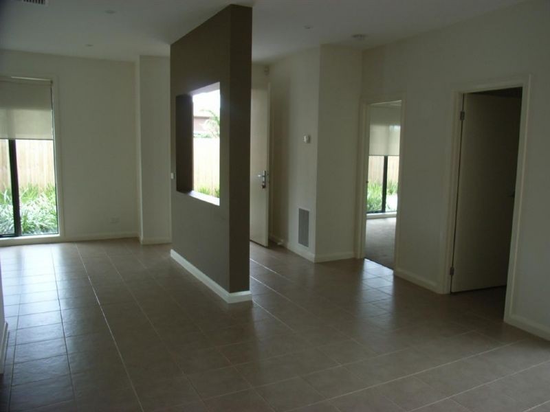 2/10 Frank Street, Safety Beach VIC 3936