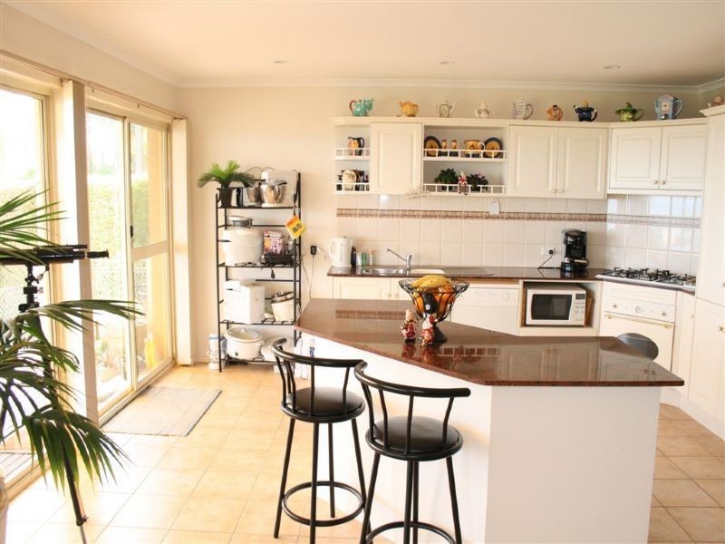 18 Seaview Street, Dromana VIC 3936