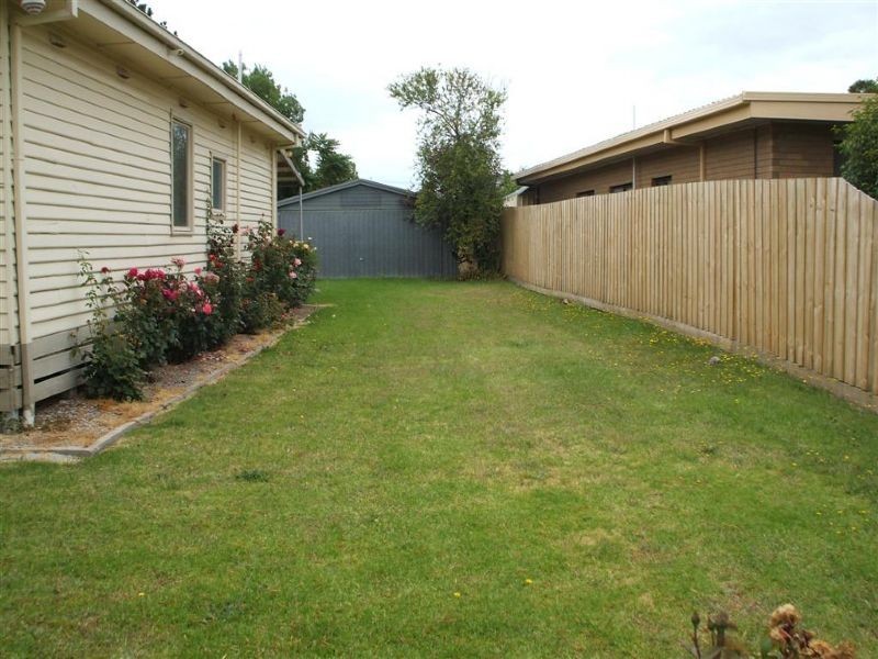 18 Palm Grove, Dromana VIC 3936