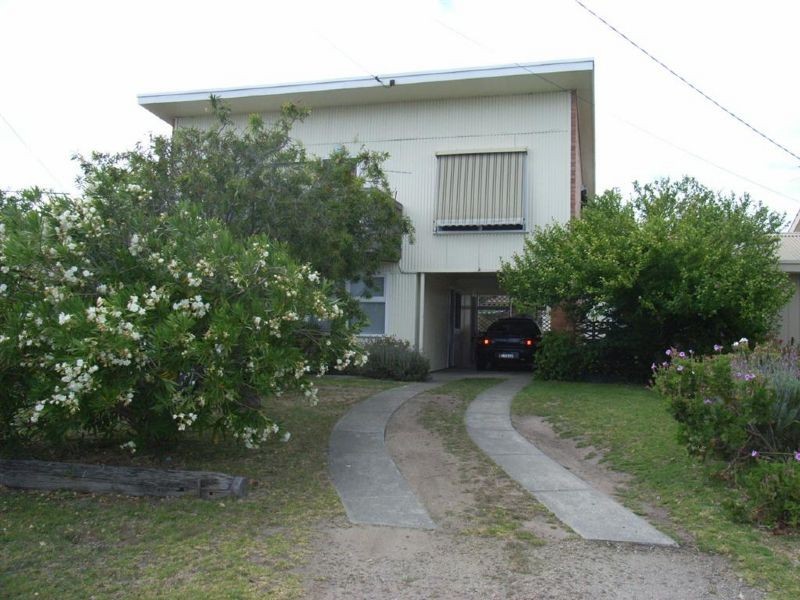 17 Peter Street, Dromana VIC 3936