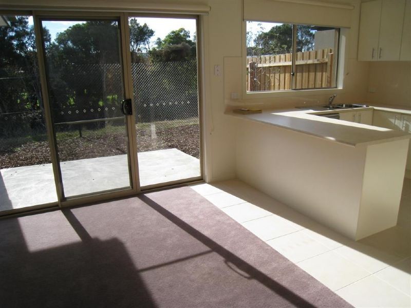 9/102B Country Club Drive, Safety Beach VIC 3936