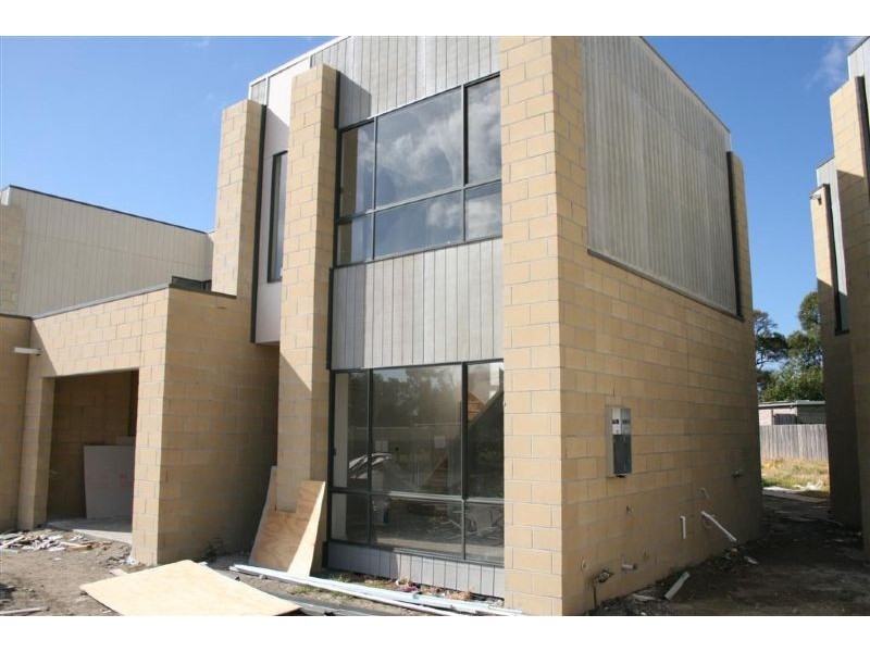 2/15 Woodlands Grove, Safety Beach VIC 3936