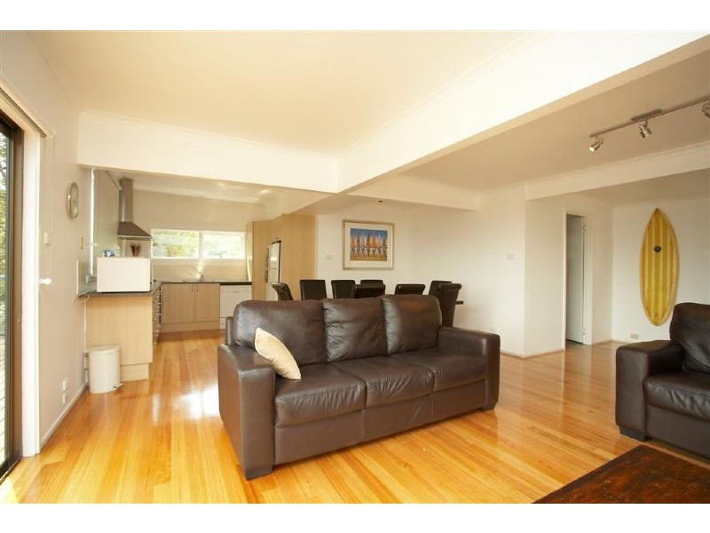 10 Bruce Road, Safety Beach VIC 3936