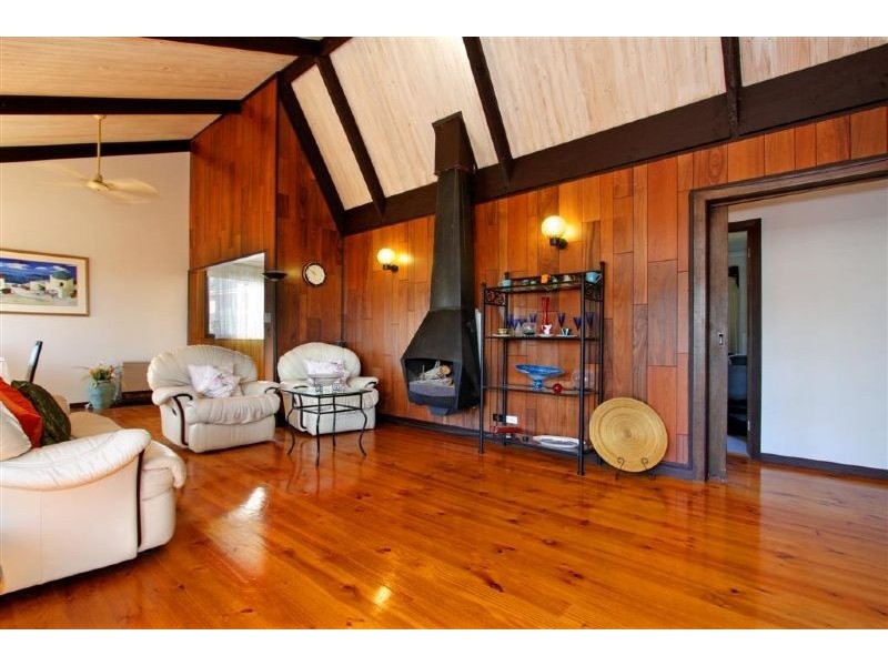 4 Dorothea Crescent, Dromana VIC 3936