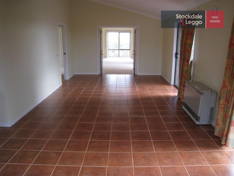 27 Hillside Avenue, Dromana VIC 3936