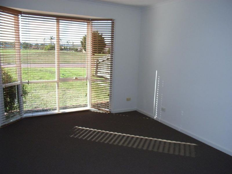 4 Lake View Lane, Safety Beach VIC 3936