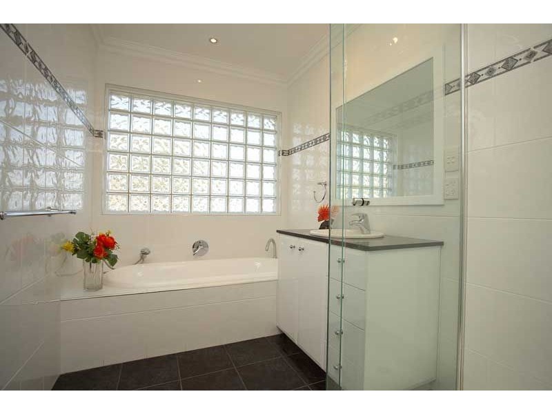 24 Somerset Place, Safety Beach VIC 3936
