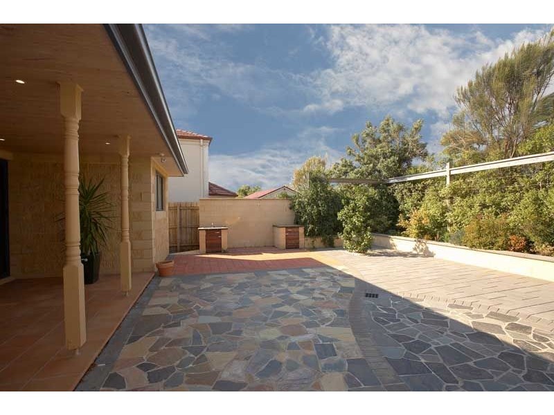 24 Somerset Place, Safety Beach VIC 3936