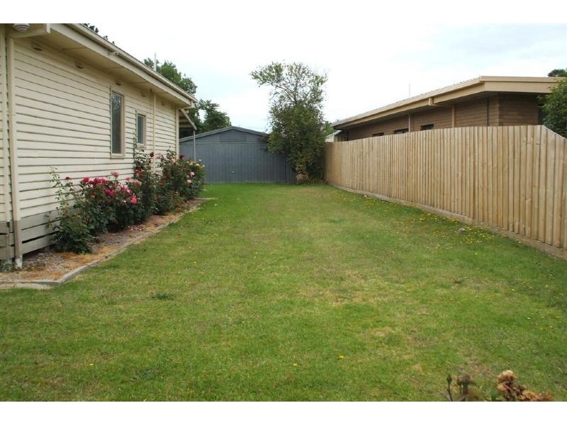 18 Palm Grove, Dromana VIC 3936